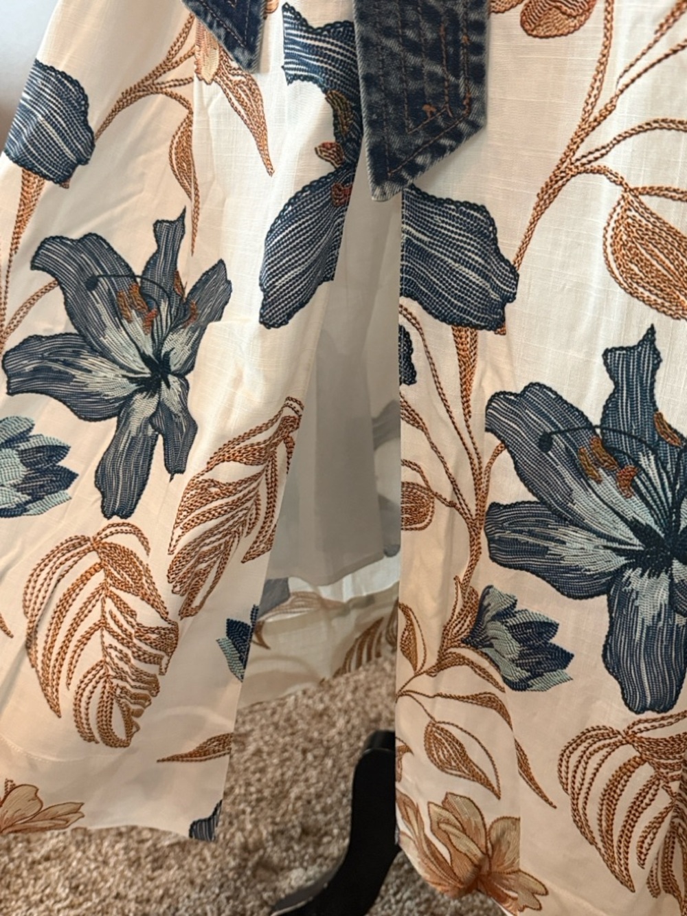Cream Floral Maxi Dress with Puff Sleeves and Contrast Tie - Picture 4 of 10